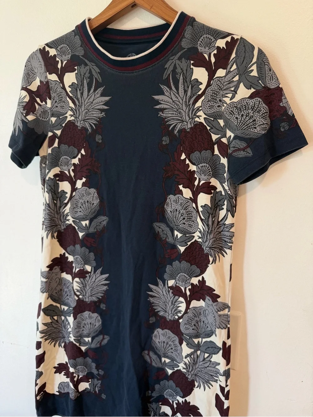 Tory Burch Printed T-Shirt Dress Imperial Garnet Wonderland Vine Women’s Size XS